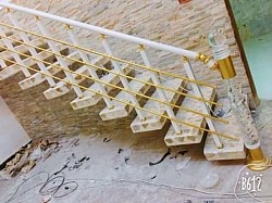 Crystal with Aluminium Staircase Rail